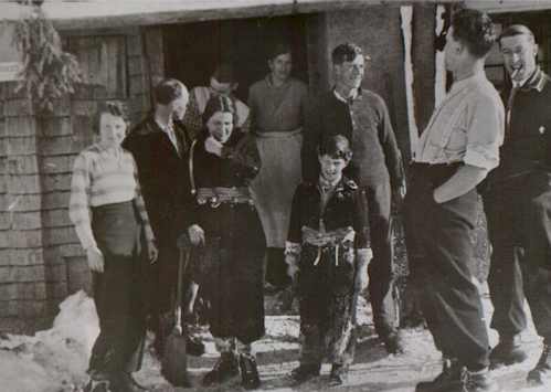 hutediv.jpg (19453 Byte)