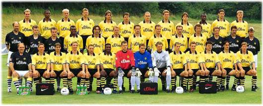 BVB Teamfoto.jpg (32448 Byte)